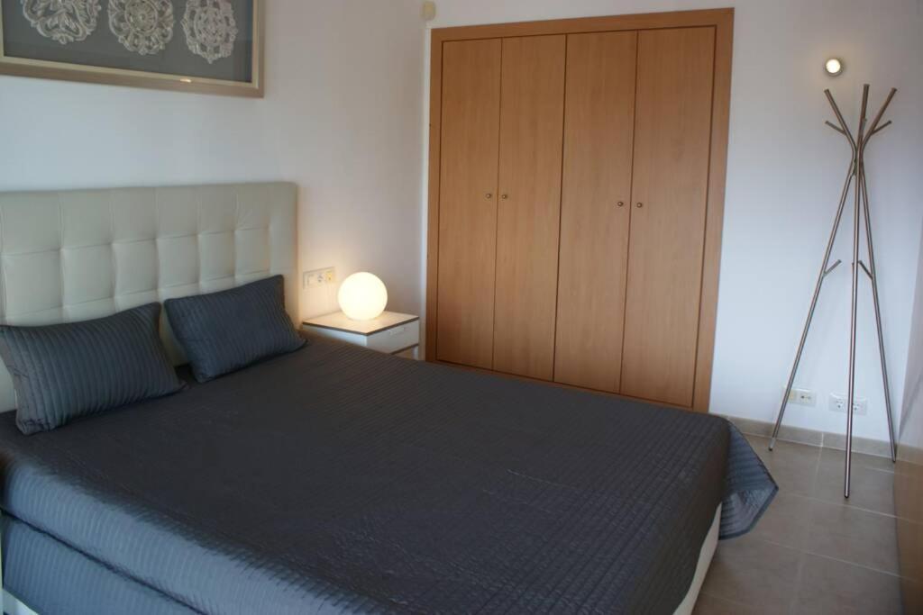 Apartamento En Roses Con Parking Y Piscina Leilighet Eksteriør bilde